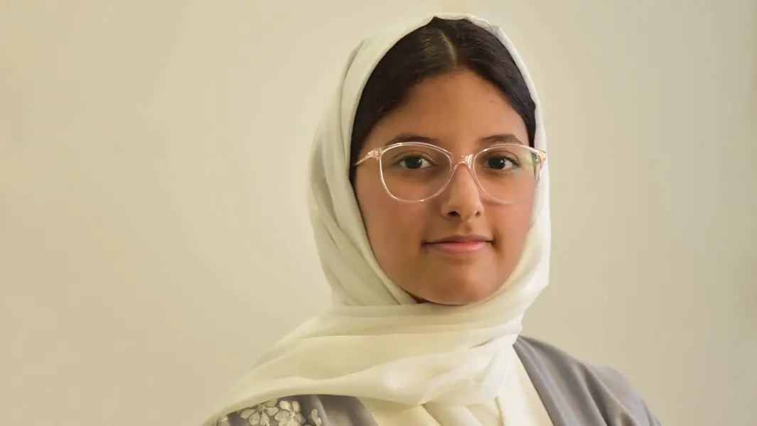 عمرها 12 عاماً فقط... كاتبة سعودية تصبح أصغر روائية في العالم
