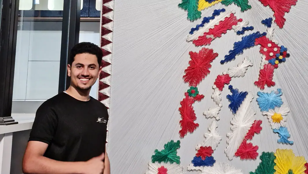 فنان الفيلوغرافيا العراقي سعيد هويدي يحصد رقمه القياسي الثالث بعمل إبداعي تأريخاً لكأس العالم في قطر