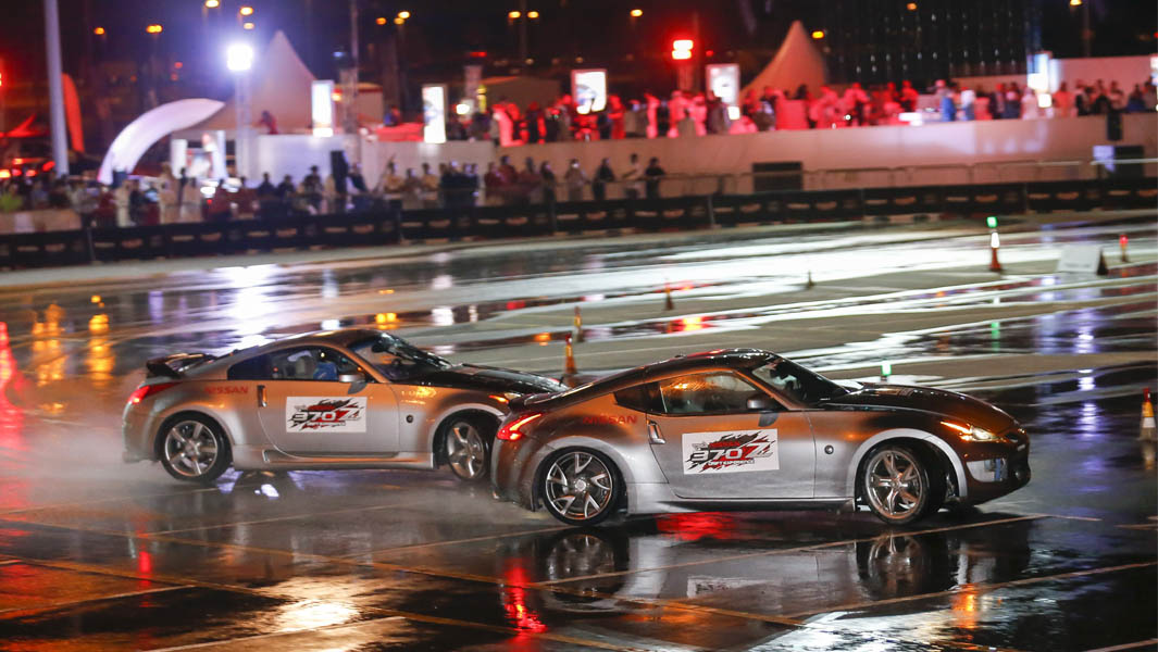 nissan-370zs-drifting-in-action-in-an-event-644633