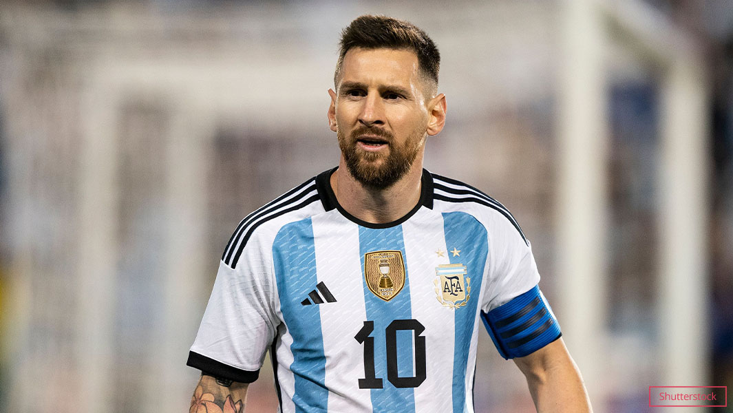 lionel messi in argentina football strip close up